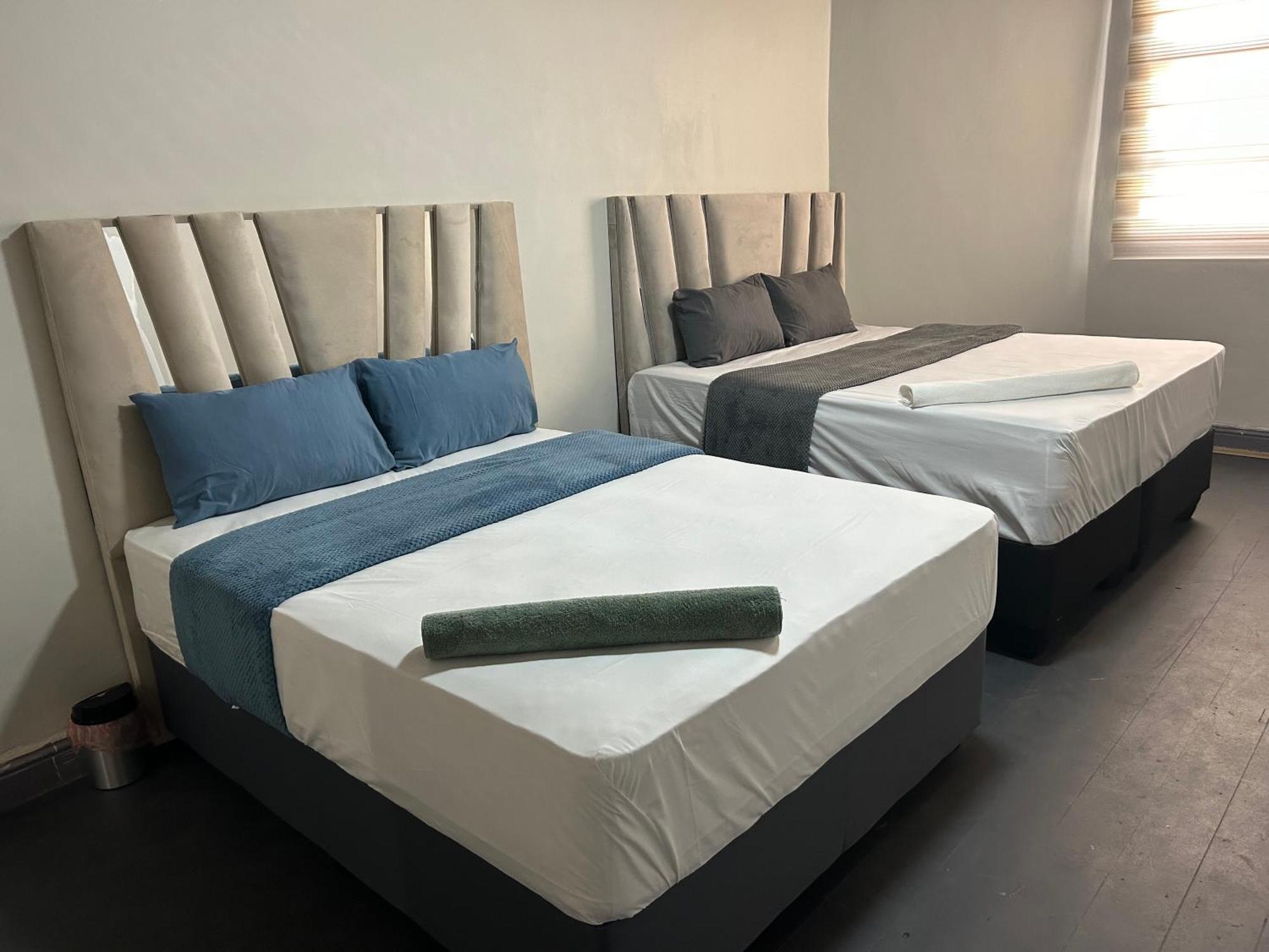 Chocolate City Guest House Ист-Лондон Экстерьер фото